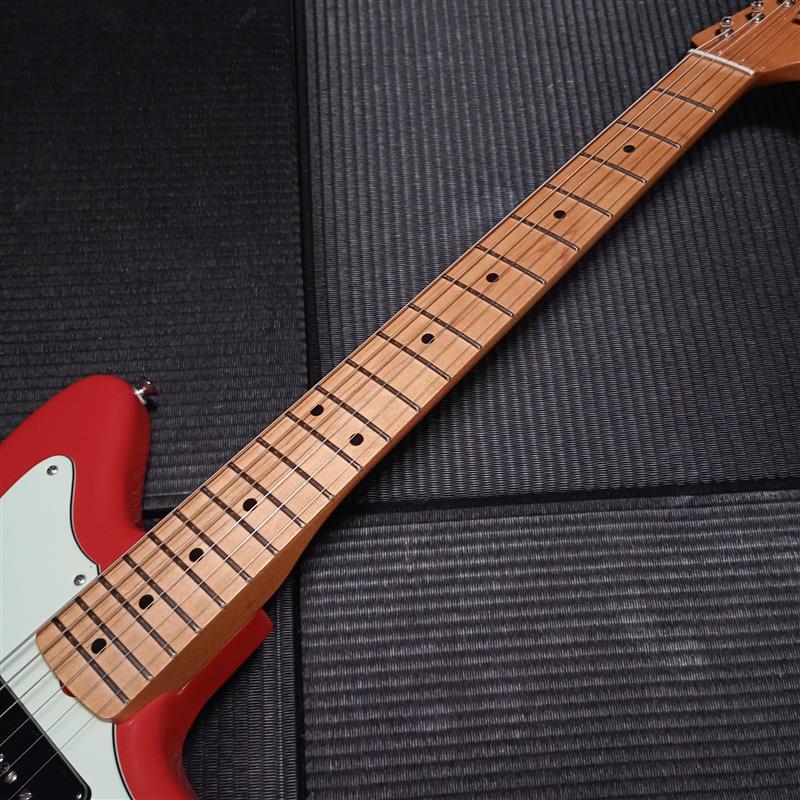 Fender Noventa Jazzmaster リフィニッシュ Fender Noventa Jazzmaster リフィニッシュ - メルカリ