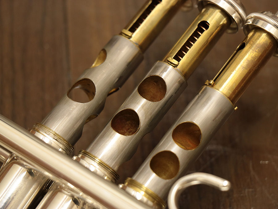 中古】BESSON / ベッソン BE-712-2-0 B♭トランペット 【1年保証 中古】BESSON / ベッソン BE-712-2-0 B♭トランペット 【1年保証