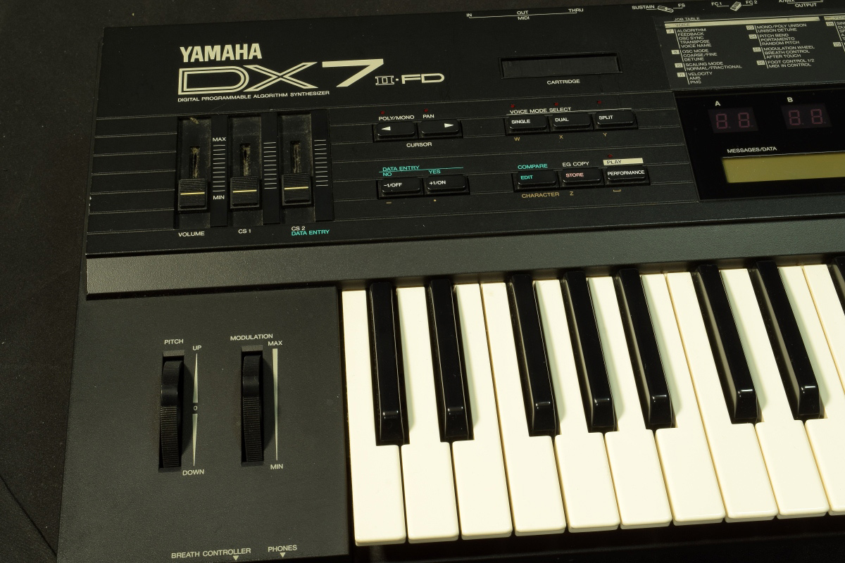 中古】YAMAHA ヤマハ / DX7II-FD | イシバシ楽器