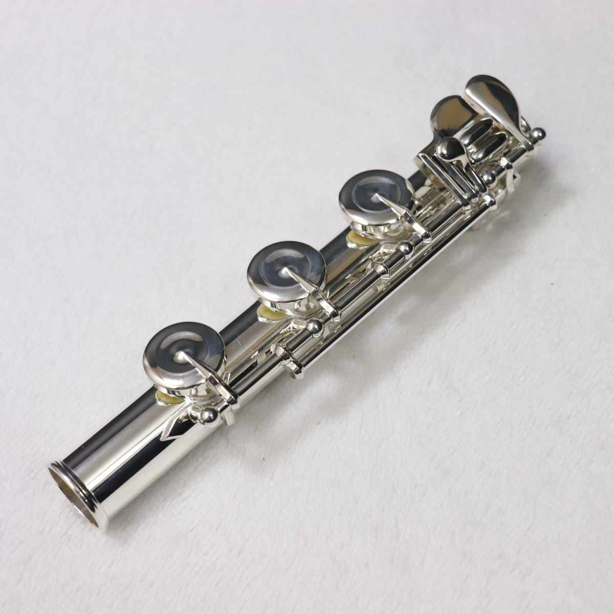 【中古・美品】OGAWA 楽器　フルート730E　シルバー刻印あり　一式セット 中古・美品】OGAWA 楽器 フルート730E シルバー刻印あり 一式