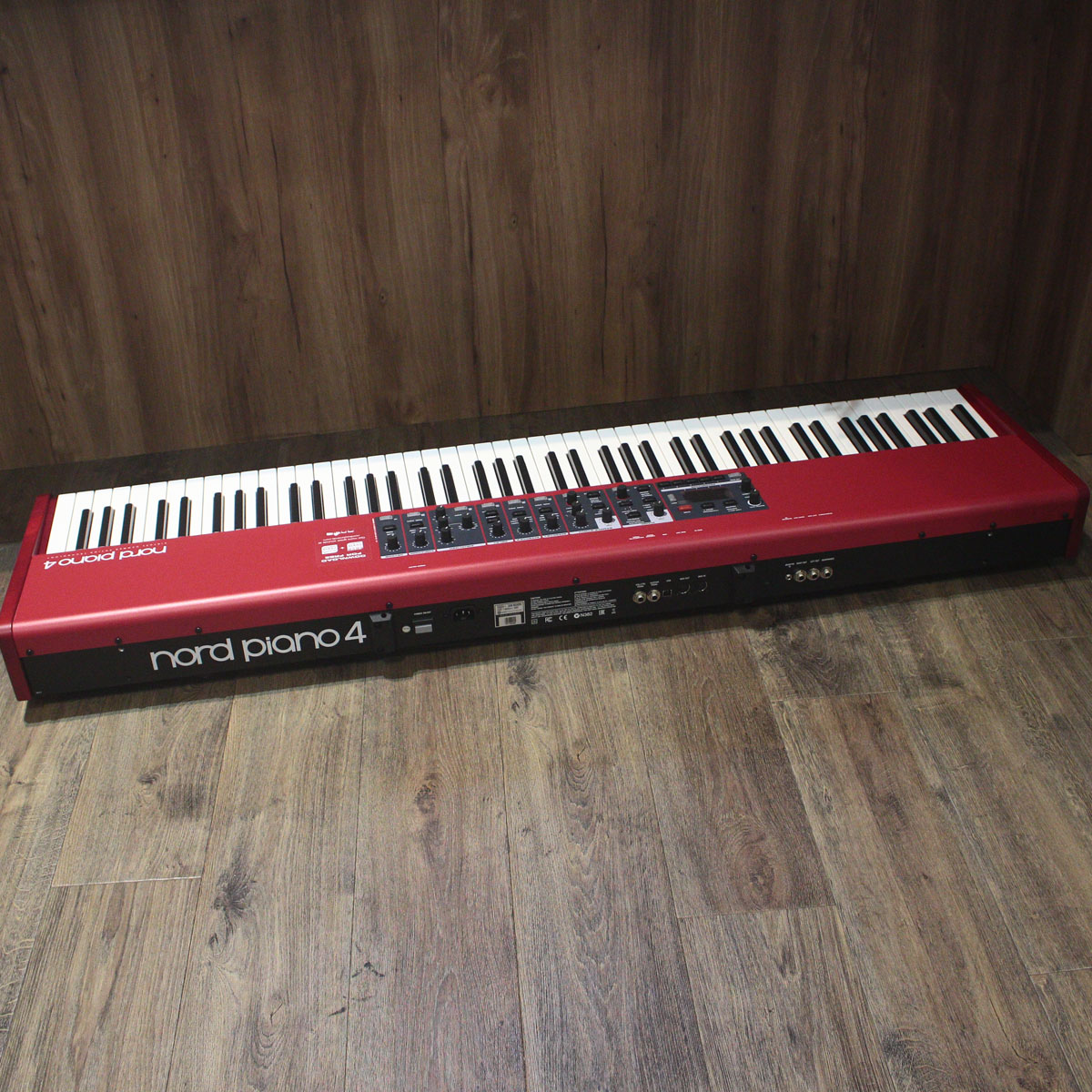 Nord Piano Monitor V2 Active Stereo Speakers – Kraft Music