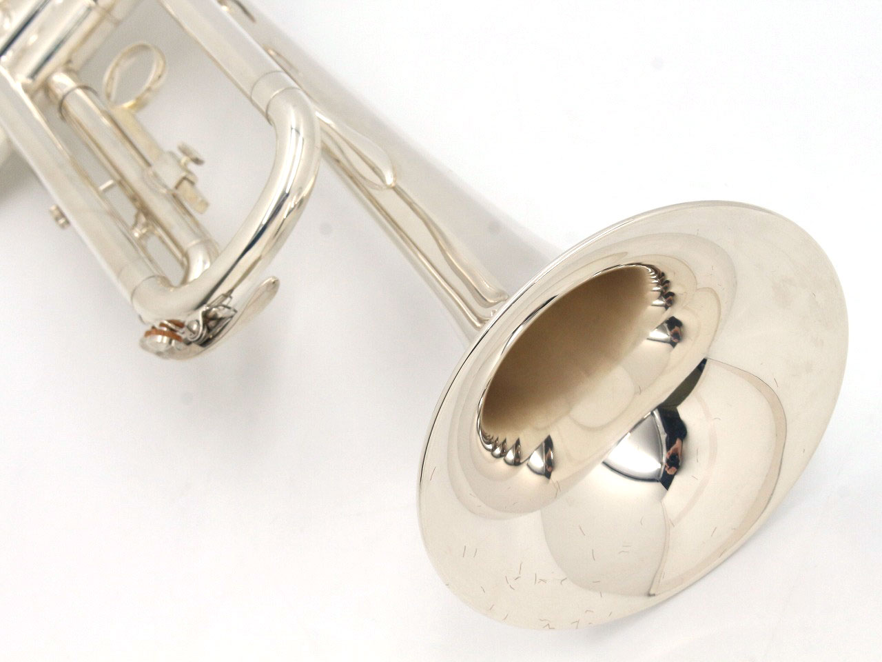 YTR-2320ES | 【クロサワ楽器店オンラインショップ】いい楽器と