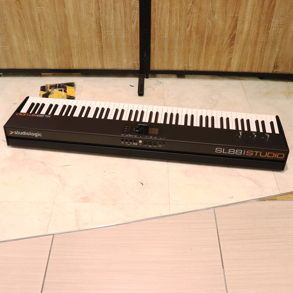 中古】Studiologic / SL88 Grand 【梅田限定！7月13日までの