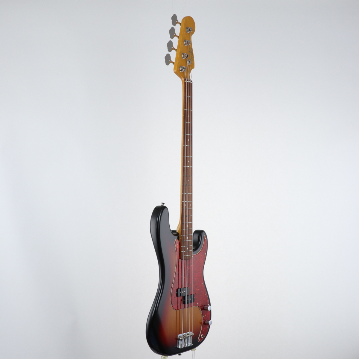 ベース Fender Japan PB62-70US 3 Tone Sunburst Fender Japan PB62-70US 3 Tone Sunburst Electric Bass Guitar
