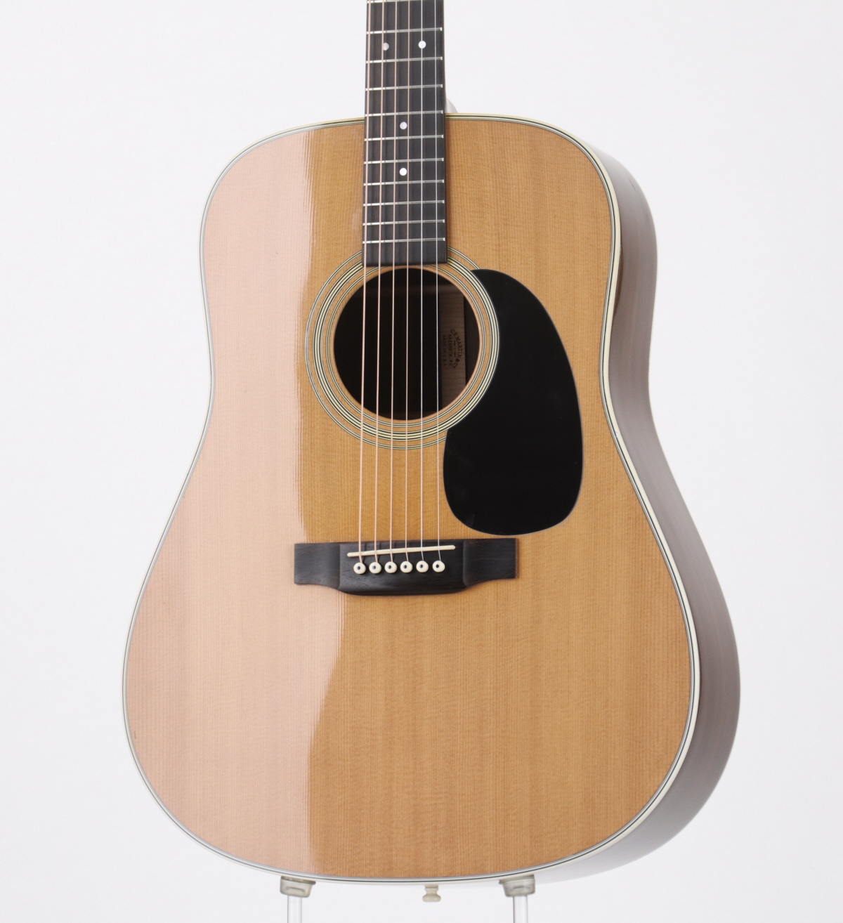 Martin & Co. D-28 カスタム　2006ハードケース付 Martin & Co. D-28 カスタム 2006ハードケース付 Amazon.com