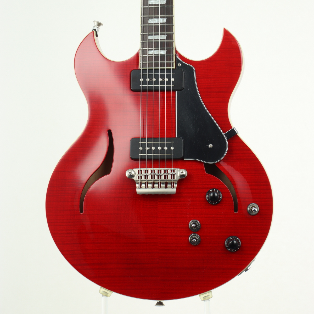 ギター VOX HDC-77 How Prince and the Vox HDC-77 Guitar Defined an Era of Funk