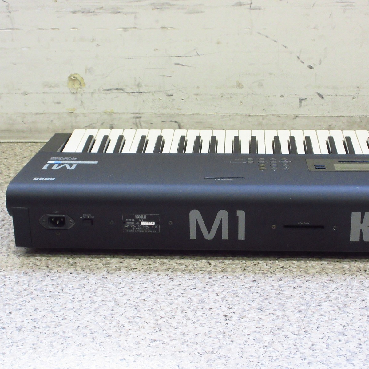 名器 KORG M1 61鍵盤 シンセサイザー 中古