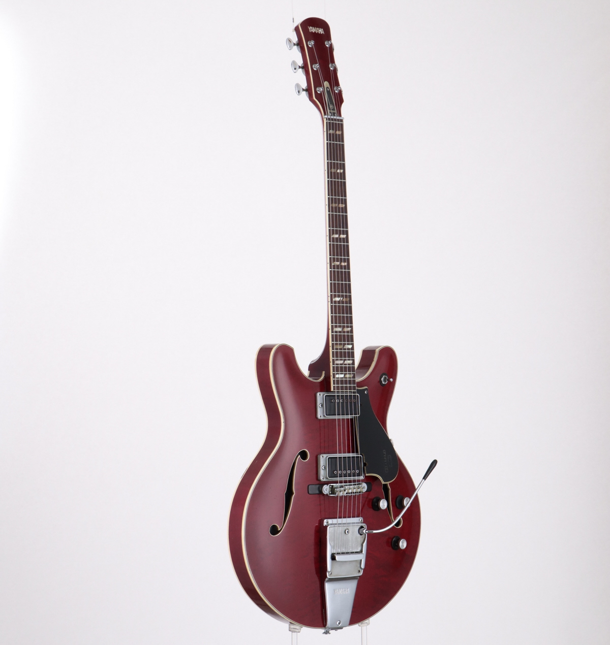 YAMAHA✩SA-50?✩ギター✩ケース有り✩ジャンク扱いでお願い致します。 YAMAHA 調整済 ヤマハ LL6 ARE アコースティックギター コードが
