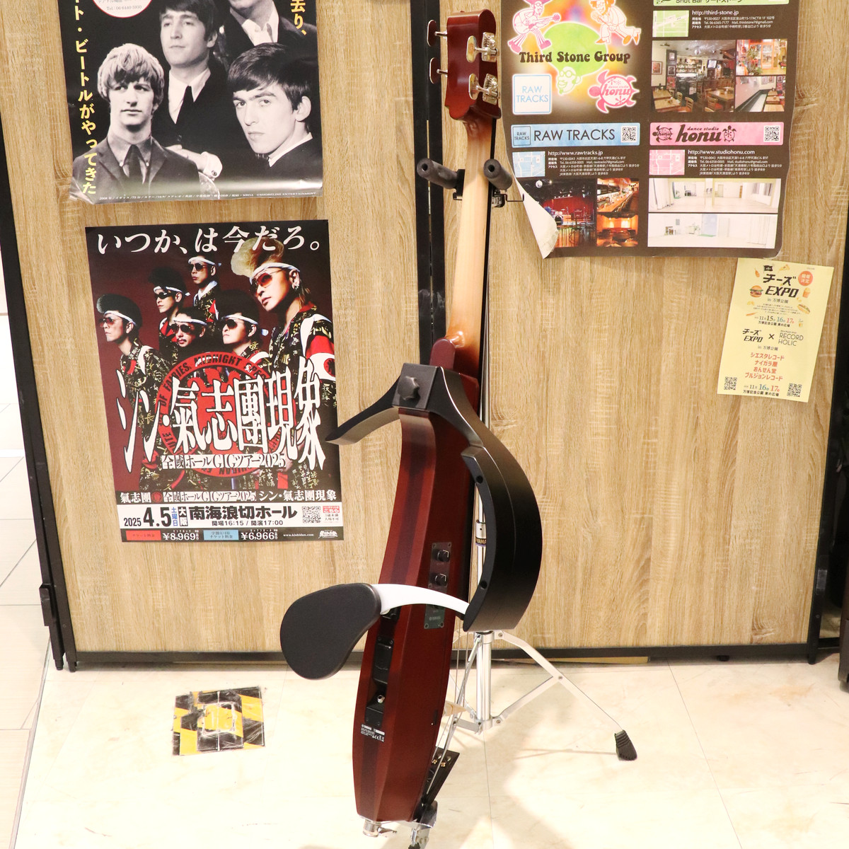 【美品】YAMAHA SLB200 エレキベース 専用ケース付き yamaha_slb200-300x300.jpg