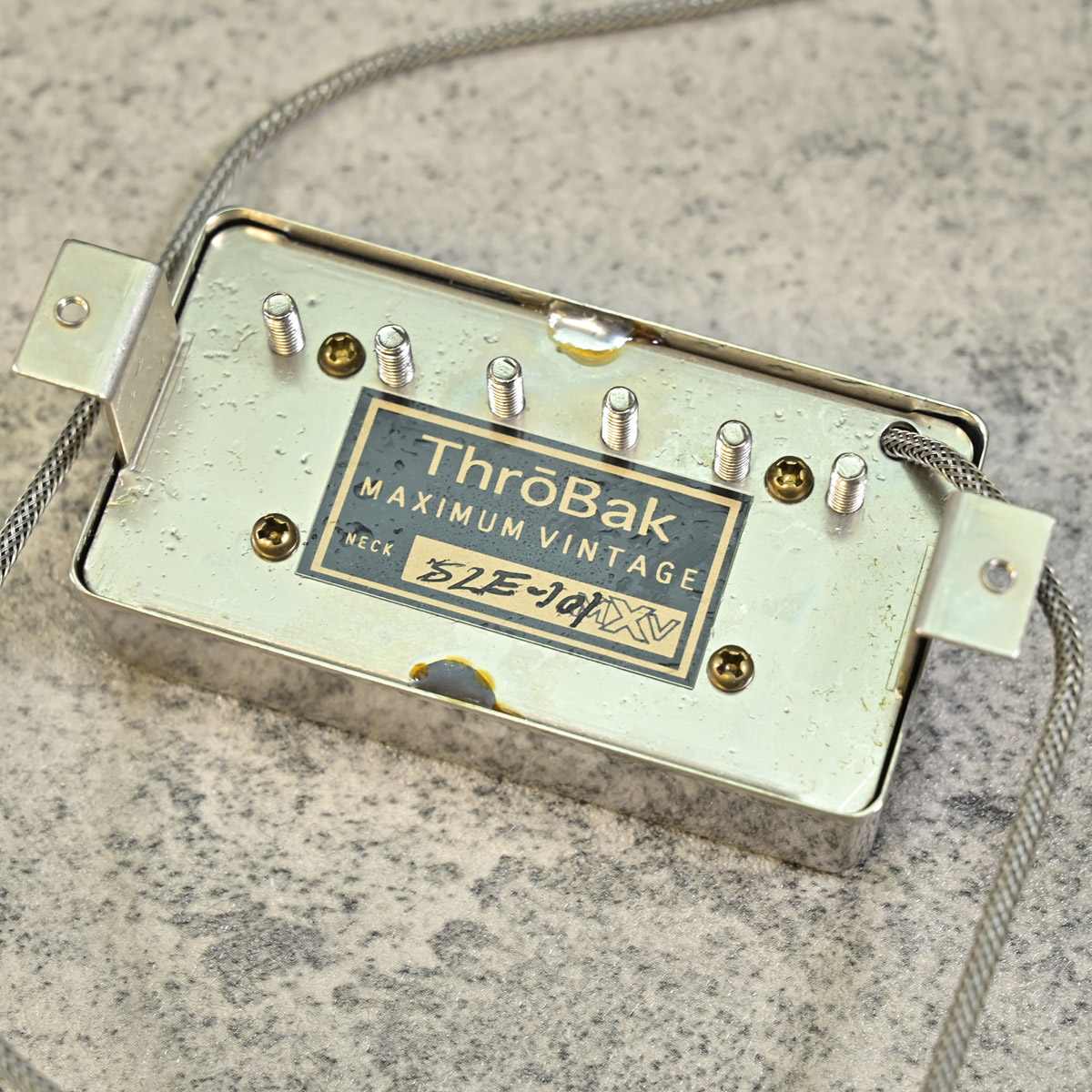 中古】Throbak Electronics / SLE-101 MXV P.A.F. Set Aged