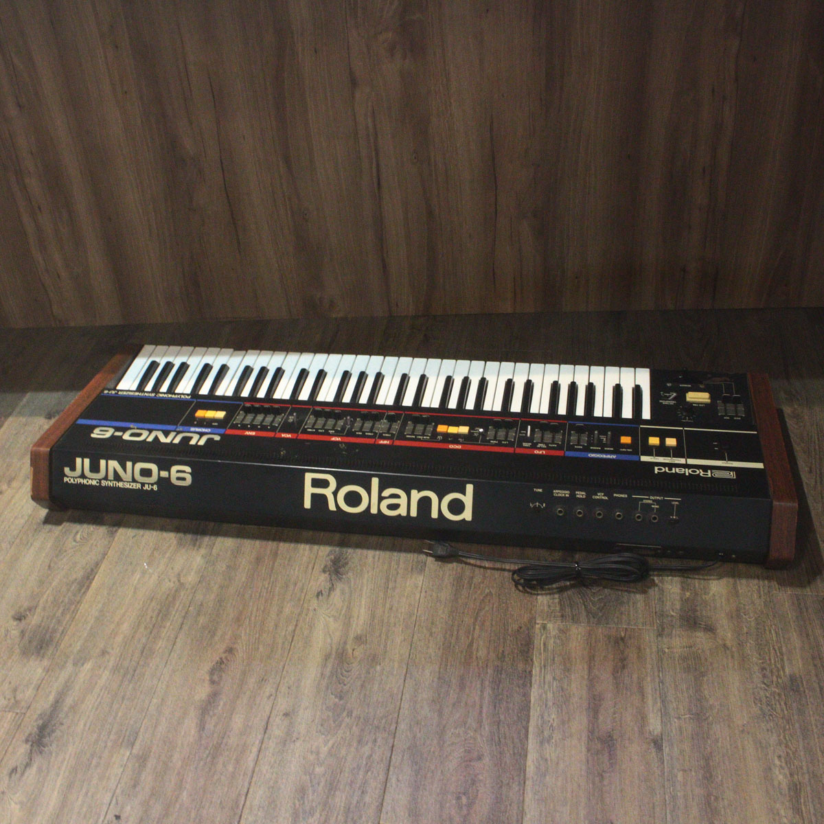 中古】 ROLAND / JUNO-6 【渋谷店】【値下げ】 | イシバシ楽器