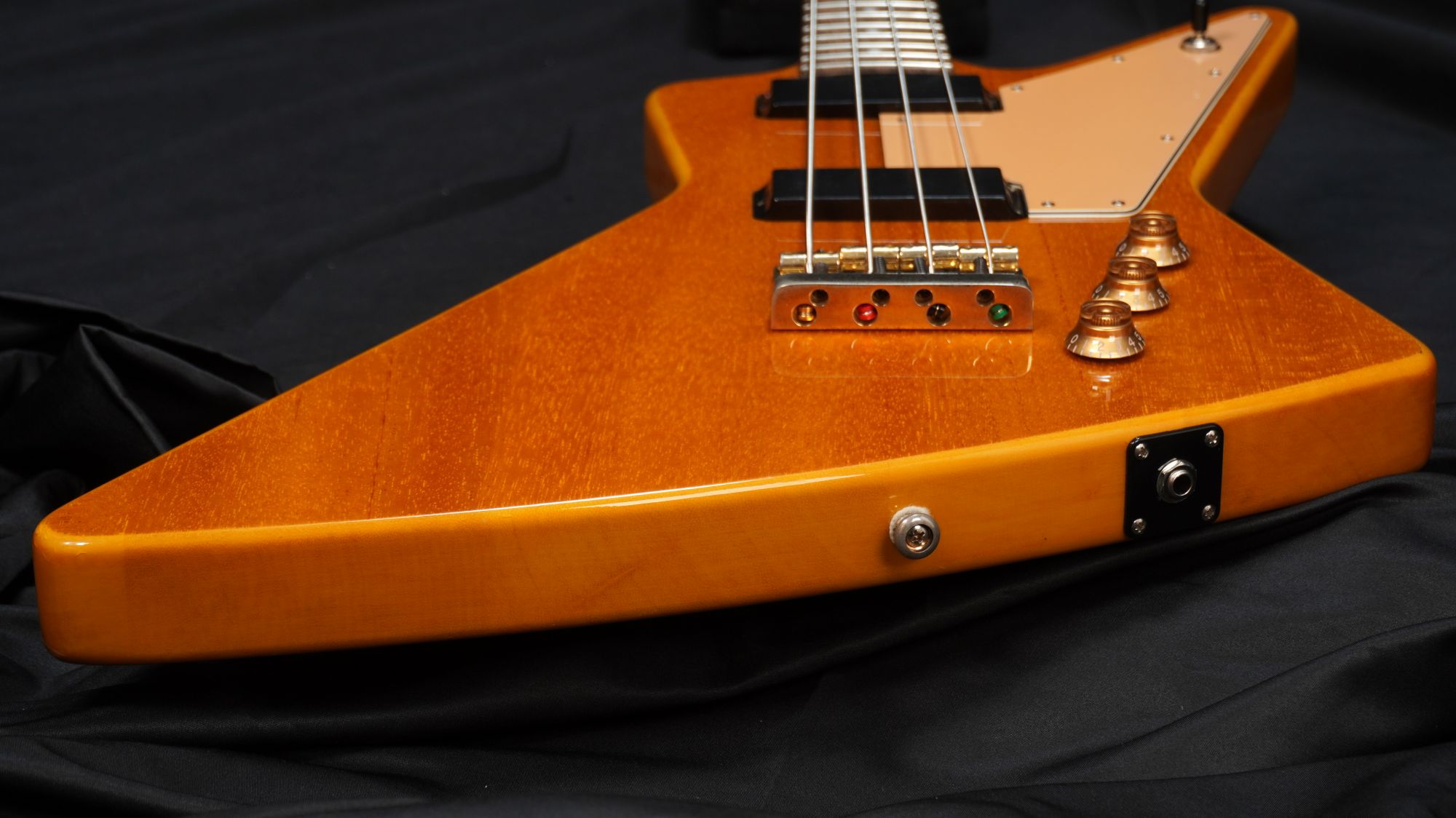 中古】Epiphone / Limited Edition Korina Explorer Bass