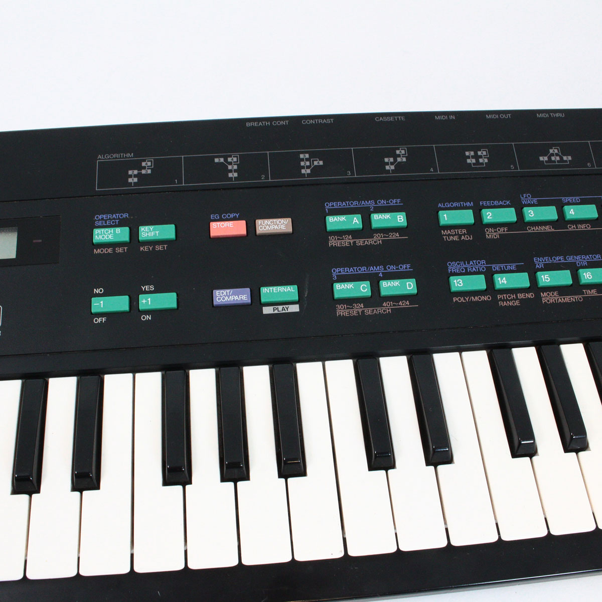美品　YAMAHA　DX27　シンセサイザー　キーボード　完動品　DX100 YAMAHAがついに往年の名機を復刻！幅広い用途に対応した
