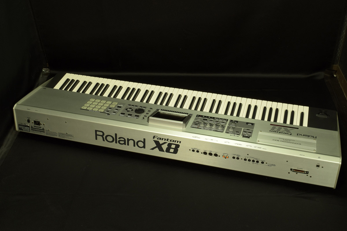 【今月末まで更に1000円引き】Roland Fantom X8 シンセサイザー Roland FANTOM-8EX Synthesizer Keyboard｜ミュージックランドKEY
