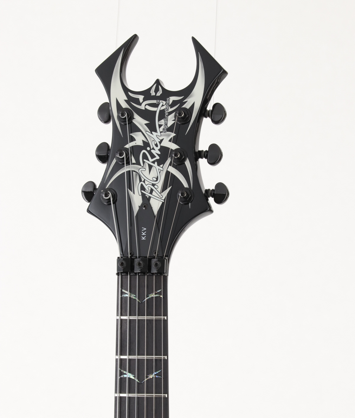 【ジャンク】B.C. Rich KKV トライバル 割れ・打痕多め ジャンク】B.C. Rich KKV トライバル 割れ・打痕多め ギター