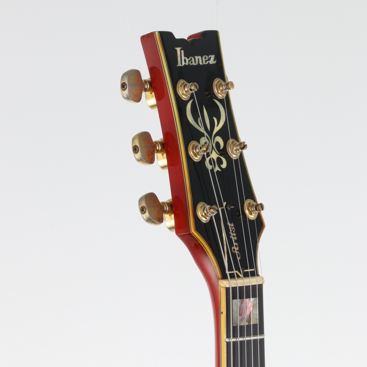 中古】Ibanez アイバニーズ / Artist AR300 Cherry Sunburst