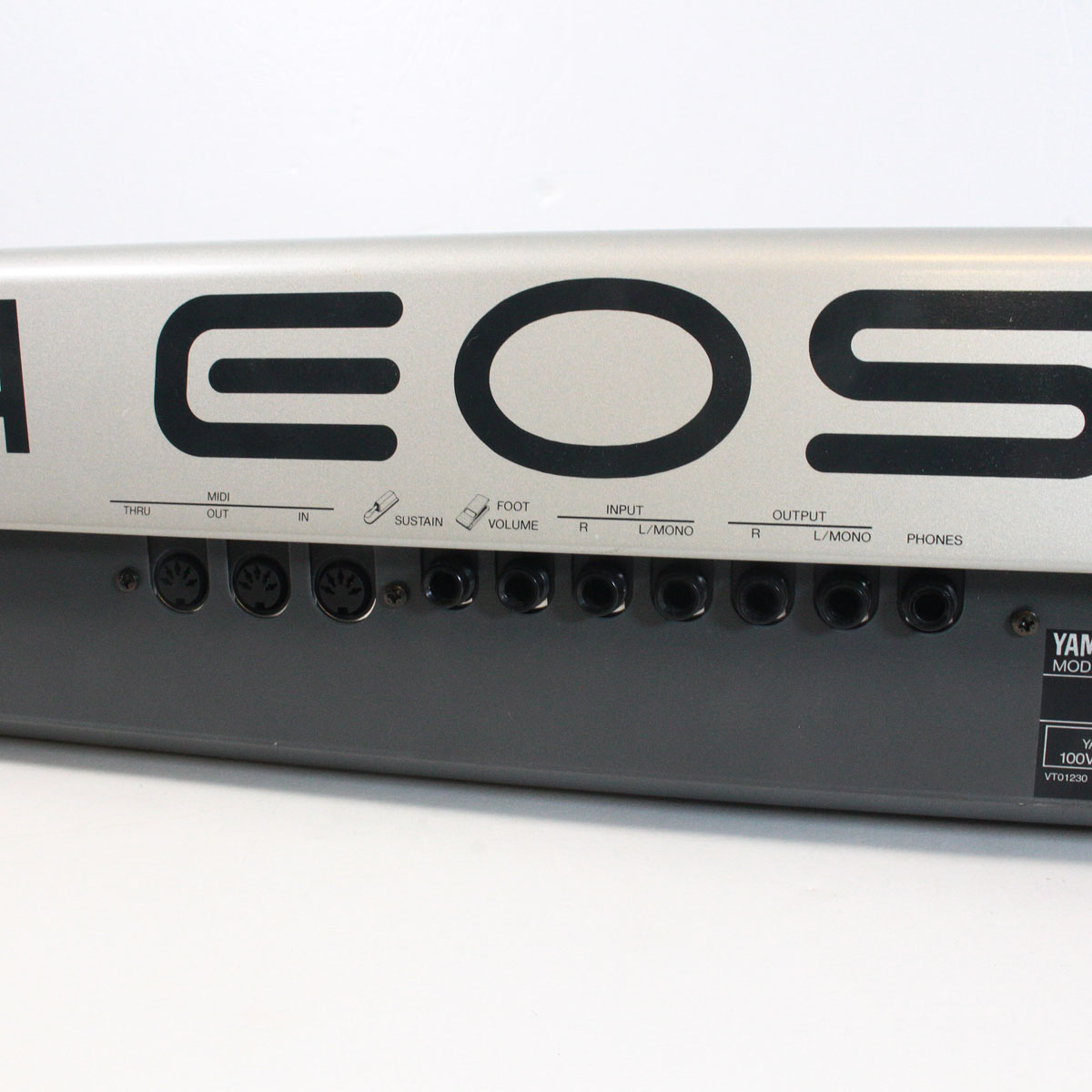 中古】 YAMAHA / EOS music production Synthesizer B900 【渋谷 中古】 YAMAHA / EOS music production Synthesizer B900 【渋谷