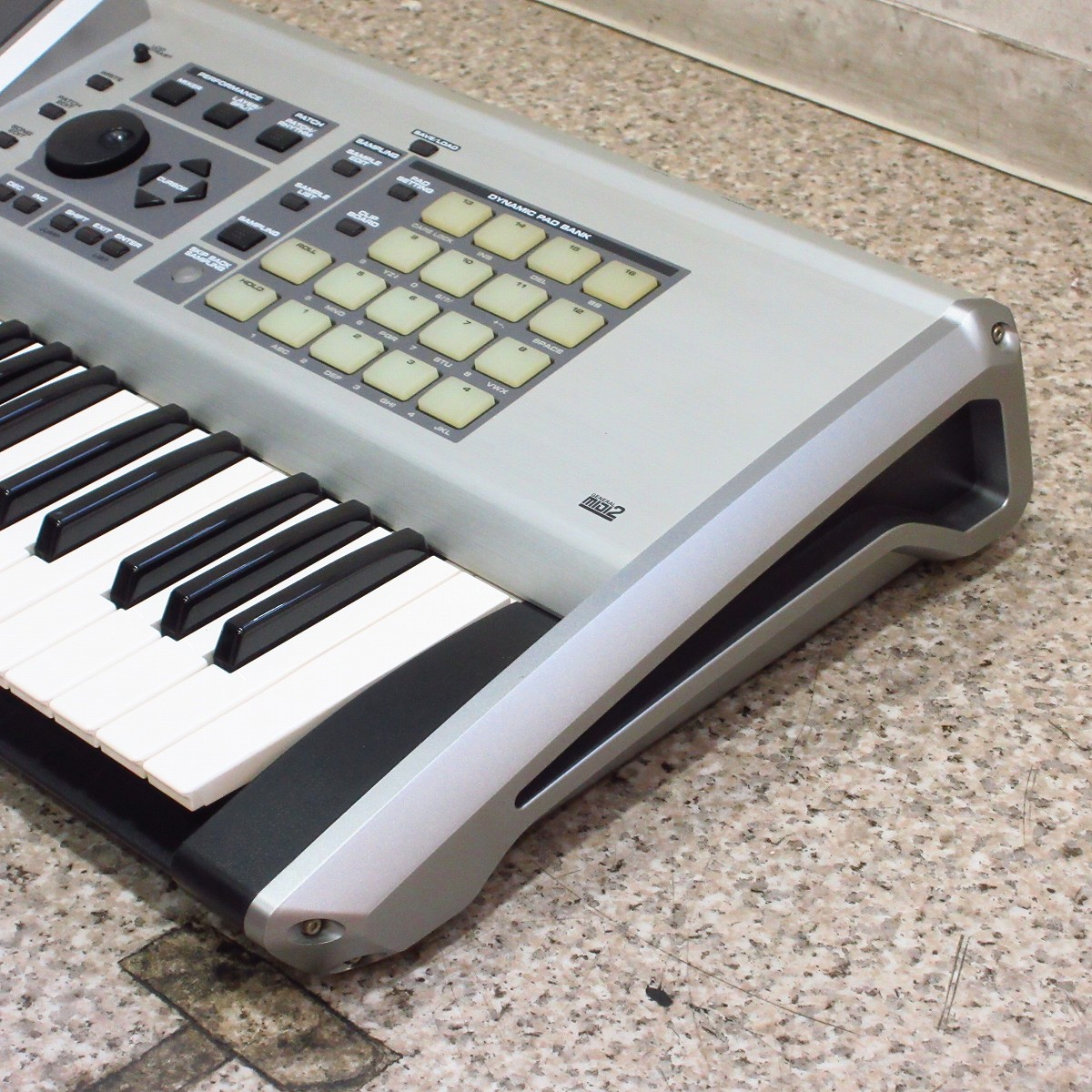 安心返品保証対応】Roland FANTOM-X6 ローランド シンセサイザー