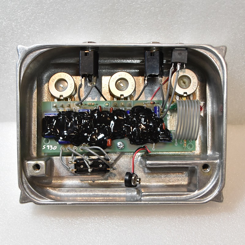 【未使用品】Klon Centaur シルバー KLON Centaur Silver No Picture <クロン>｜平野楽器 ロッキン