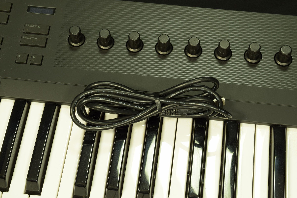 KOMPLETE KONTROL A25 中古品 Native Instruments KOMPLETE KONTROL A25｜ミュージックランドKEY