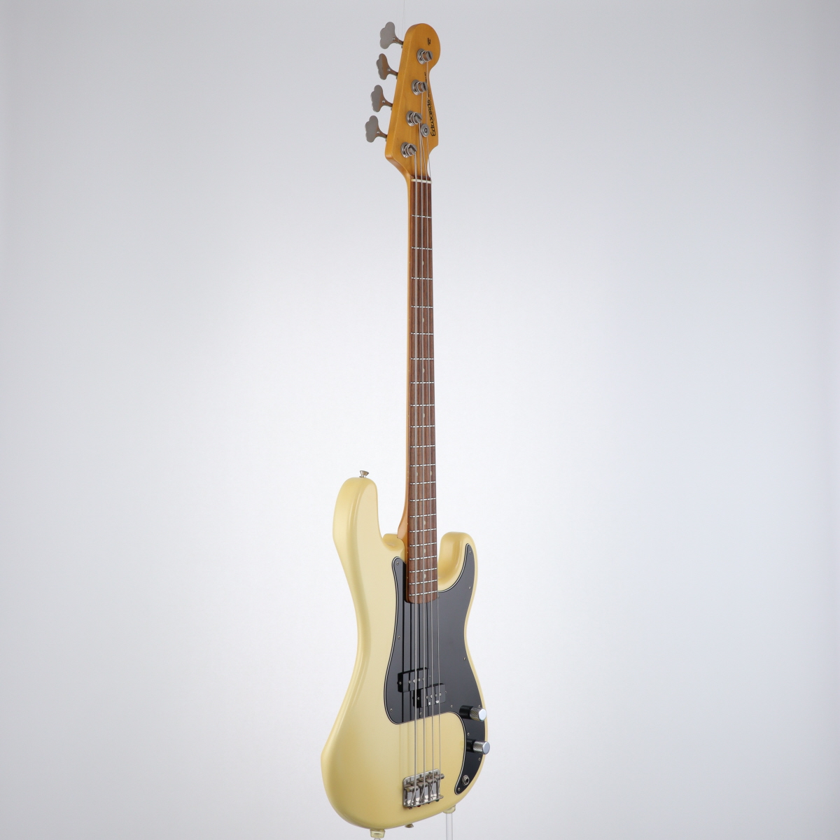 ベース Edwards / E-PB-83R/LT Vintage White 中古】Edwards / E-PB-83R/LT Vintage White 【梅田店