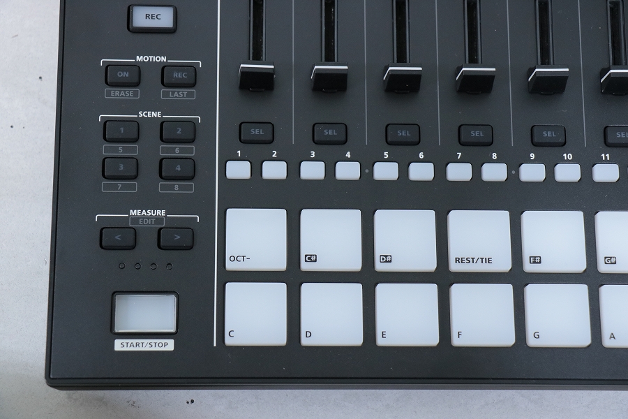 Roland - MC-707 | GROOVEBOX