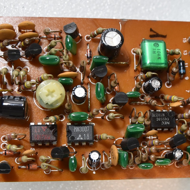 中古】BOSS / CE-2 / Chorus / 銀ネジ 【心斎橋店】 | イシバシ楽器