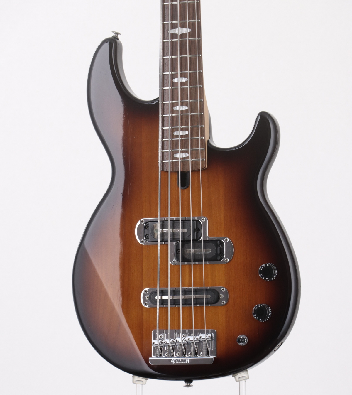 YAMAHA BB1025 (VWH) ５弦パッシブベース YAMAHA BB1025 (VWH) 5弦パッシブベース - メルカリ