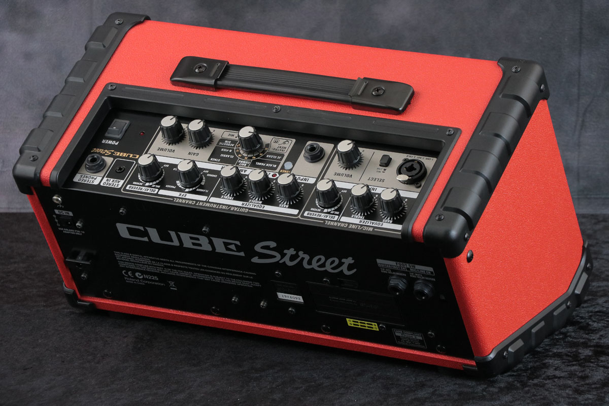 ROLAND ( ローランド ) CUBE Street Red ポータブルギターアンプ