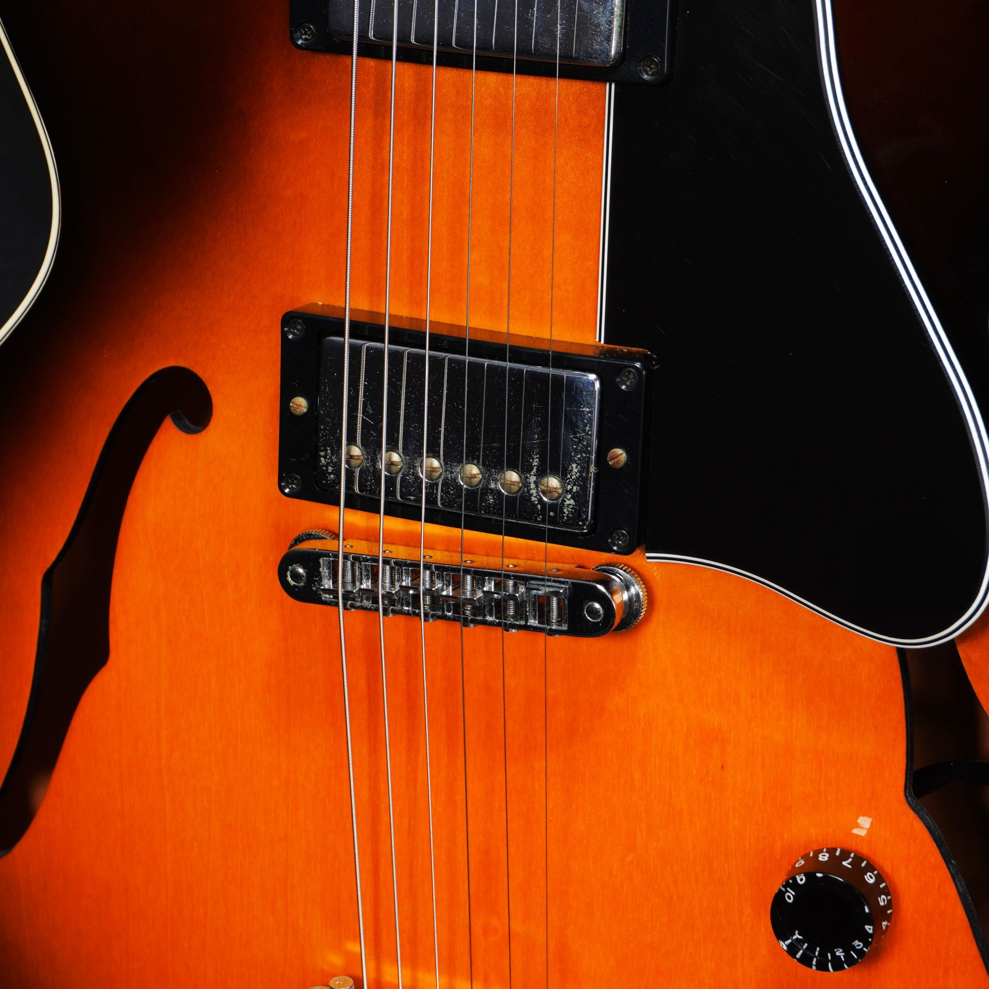 中古】Gibson Memphis / ES-135 Sunburst-2001-【S/N 02091355