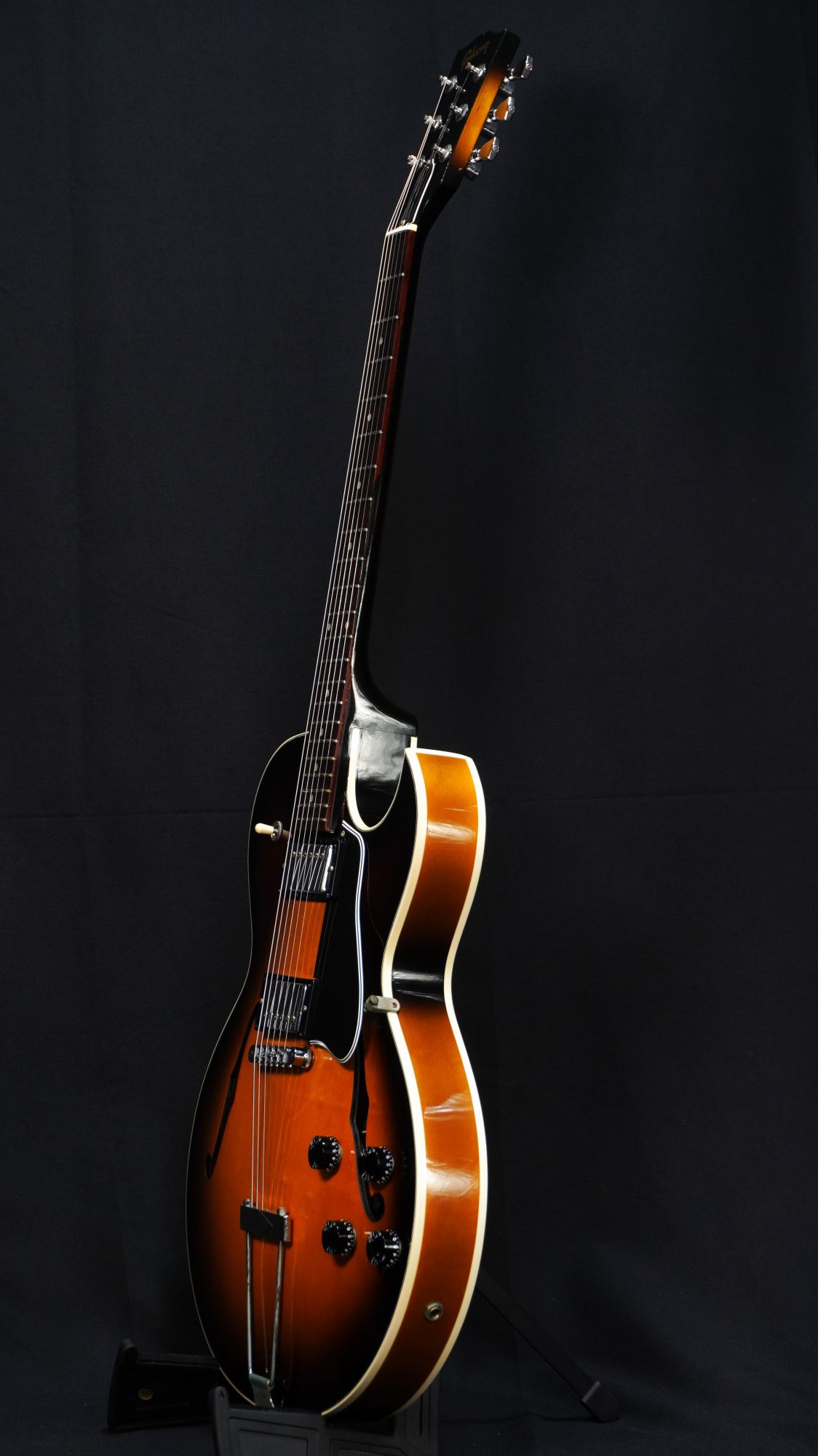 2024特集 中古】Gibson Memphis / ES-135 Sunburst-2001-【S/N 02091355 ギター