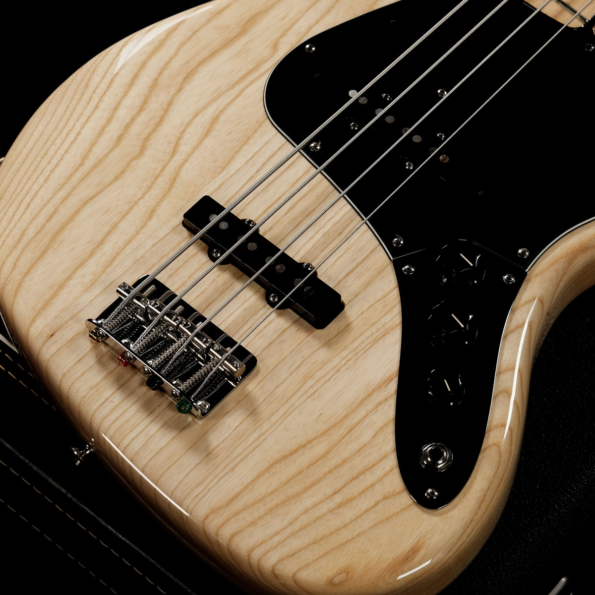 中古】Fender USA / American Vintage 75 Jazz Bass Natuural