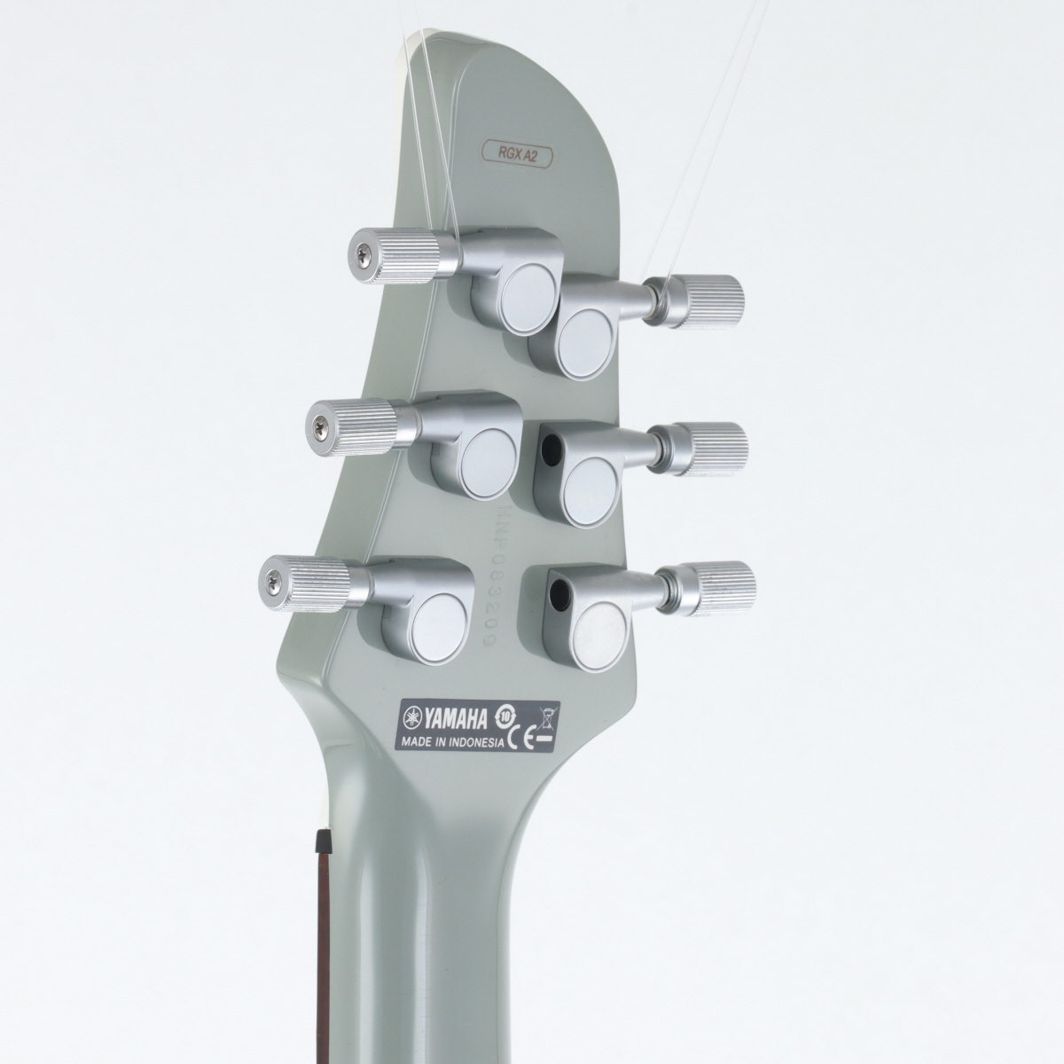 中古】YAMAHA ヤマハ / RGXA2 White | イシバシ楽器