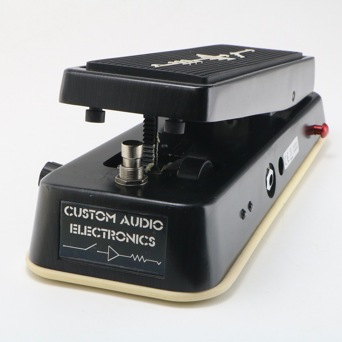 【値下げ】MC404 CAE/MXR ※ジャンク扱い MXR / MC404 CAE Wahの特徴と使い方などをレビュー。2種の音色と
