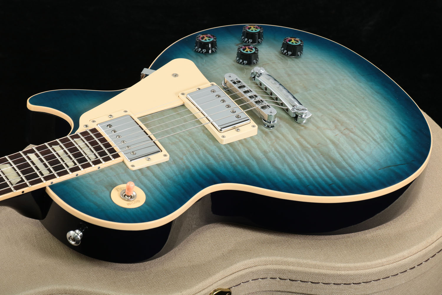 Gibson Les Paul Peace 2014 ギブソンレスポール Gibson Les Paul Peace 2014 Electric Guitar - NAMM 2014 - YouTube