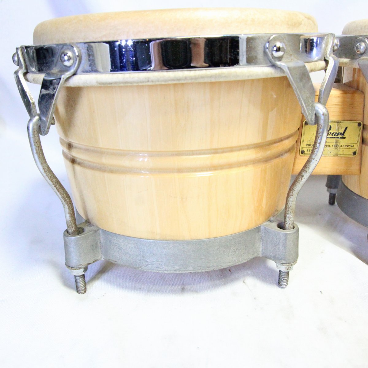 Pearl professional percussionホワイトウッド ボンゴ White Wood Bongo w/REMO NUSKYN Heads | Pearl Drums -Official