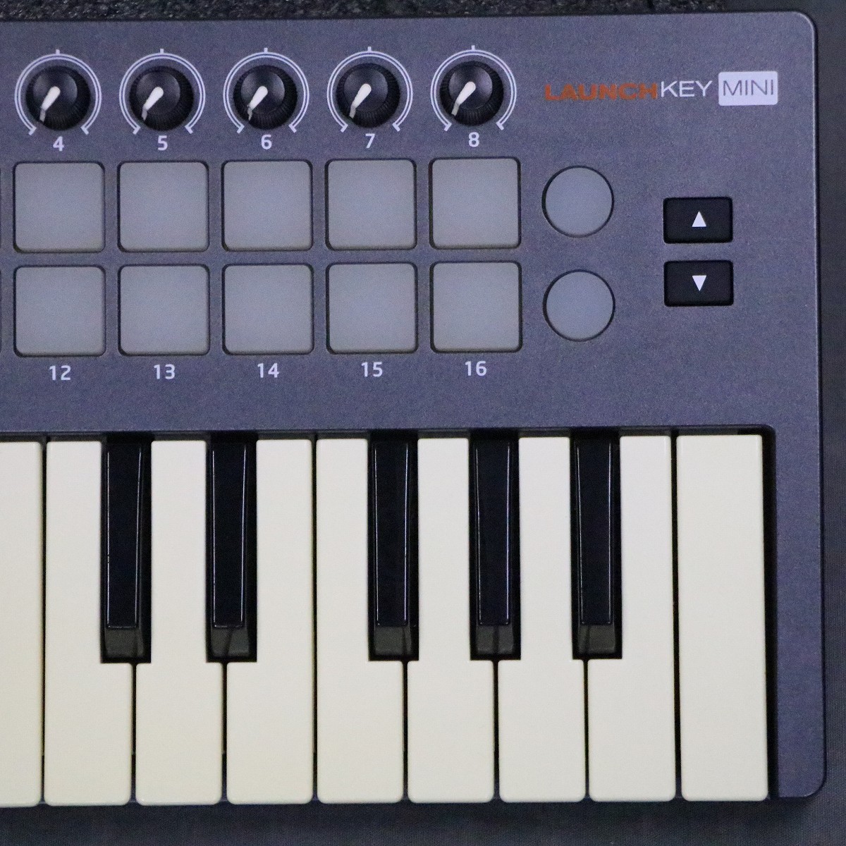 Novation Launchkey Mini ほぼ新品　箱あり NOVATION 【創業50周年大決算SALE】Launchkey Mini MK3