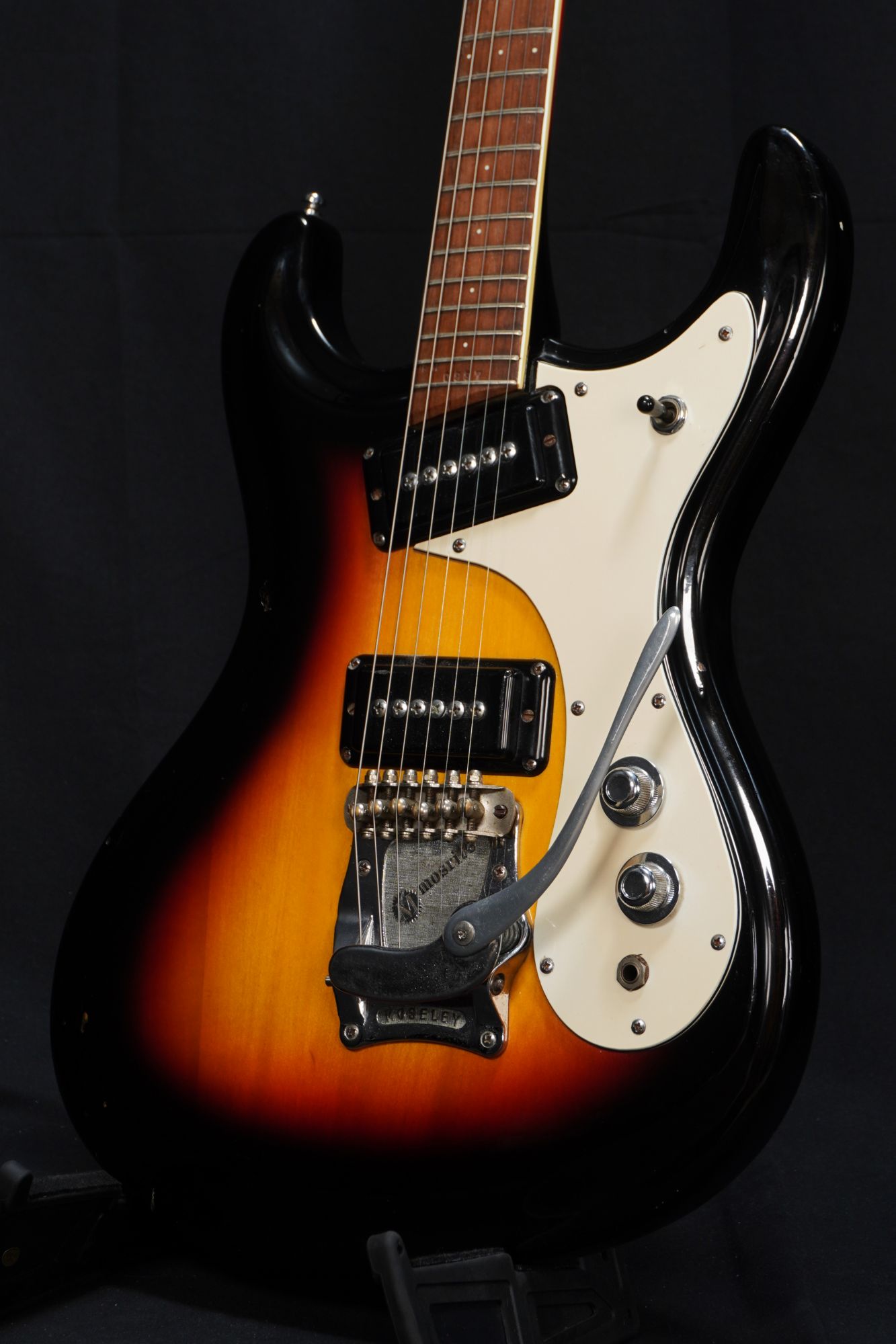 mosrite ファーストマン Mosrite FIRSTMAN Avenger【FMシリアル】 1960年代後半製 買取