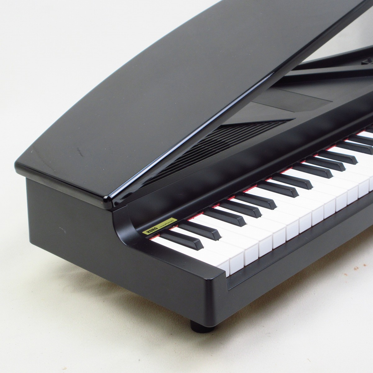 [ジャンク]KORG MicroPiano Korg MicroPiano 61 Key Minature Grand Piano - Black for sale