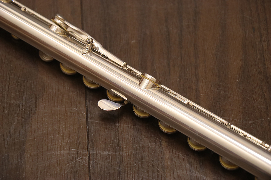 YAMAHA YFL81H フルート 総銀　クラッチEメカ　G/Aトリル　希少 続・佳き時代の欧州の響き､最初期のヤマハ・フルート～YFL-81H