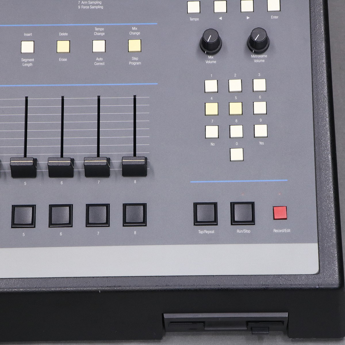 E-MU Vintage pro 中古　シンセサイザー E-MU Vintage Pro プレイバックサンプラー レビュー | DTM機器