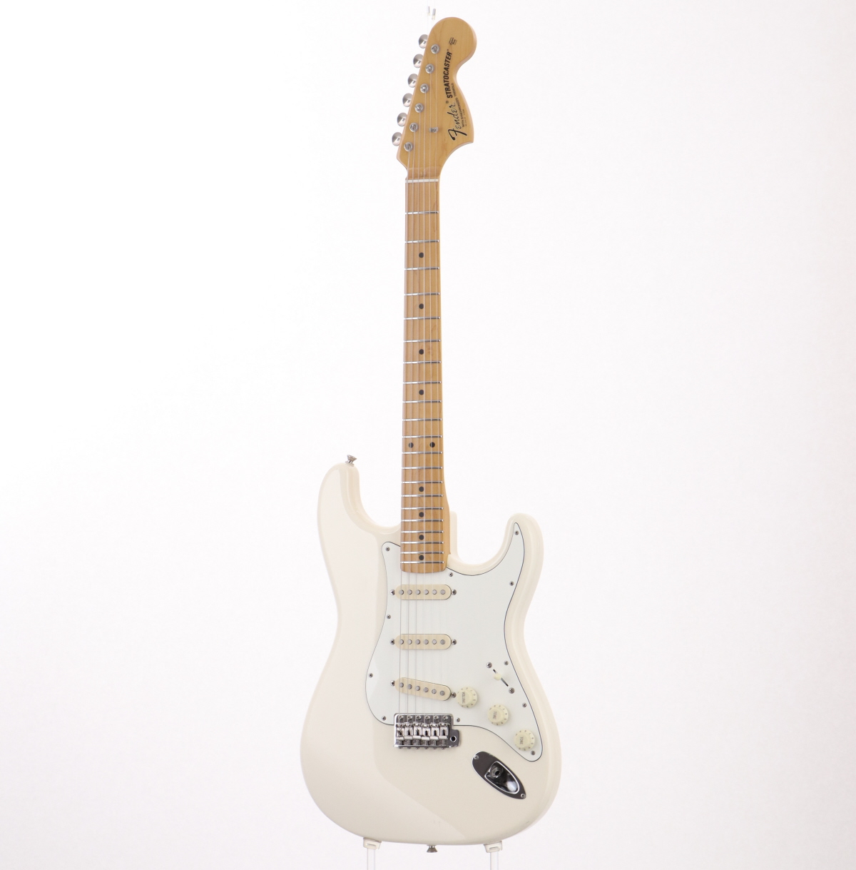 Mavis / Stratocaster ギター 中古　スタンド付き Mavis / Stratocaster ギター 中古 スタンド付き Mavis