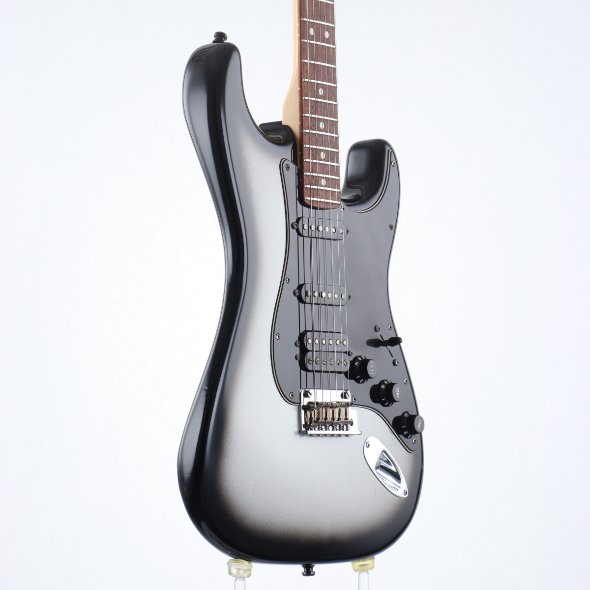 【最終値下げ】Fender ストラトキャスター silver burst 美品 最終値下げ】Fender ストラトキャスター silver burst 美品 ギター