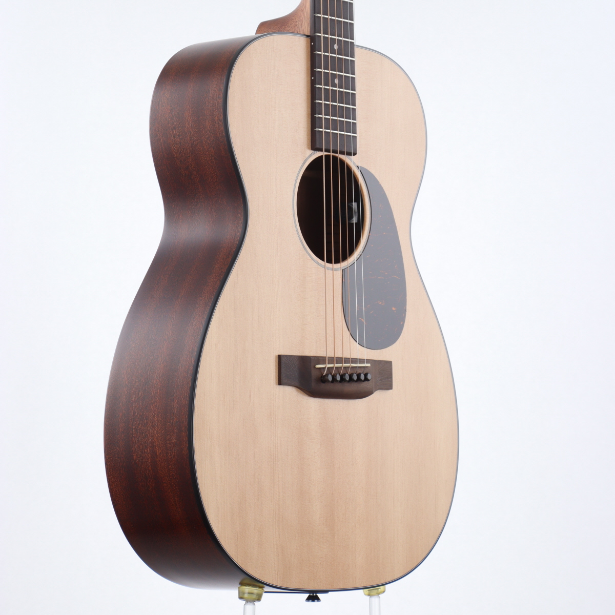 ⭐︎︎Martin 000-10E  使用頻度の少ない美品⭐︎ Martin 000-10E 使用頻度の少ない美品 - メルカリ