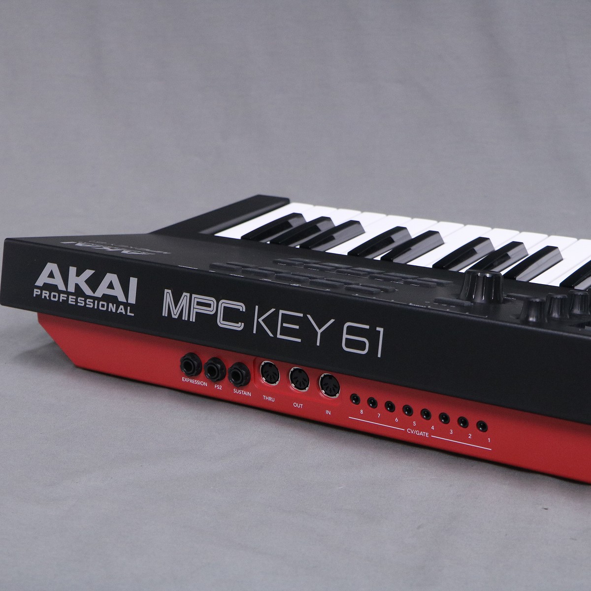 お値下げ中　美品！AKAI MPC KEY 61 (アカイ)動作確認済 Akai Professional MPC Key 61 Production Synthesizer | Guitar