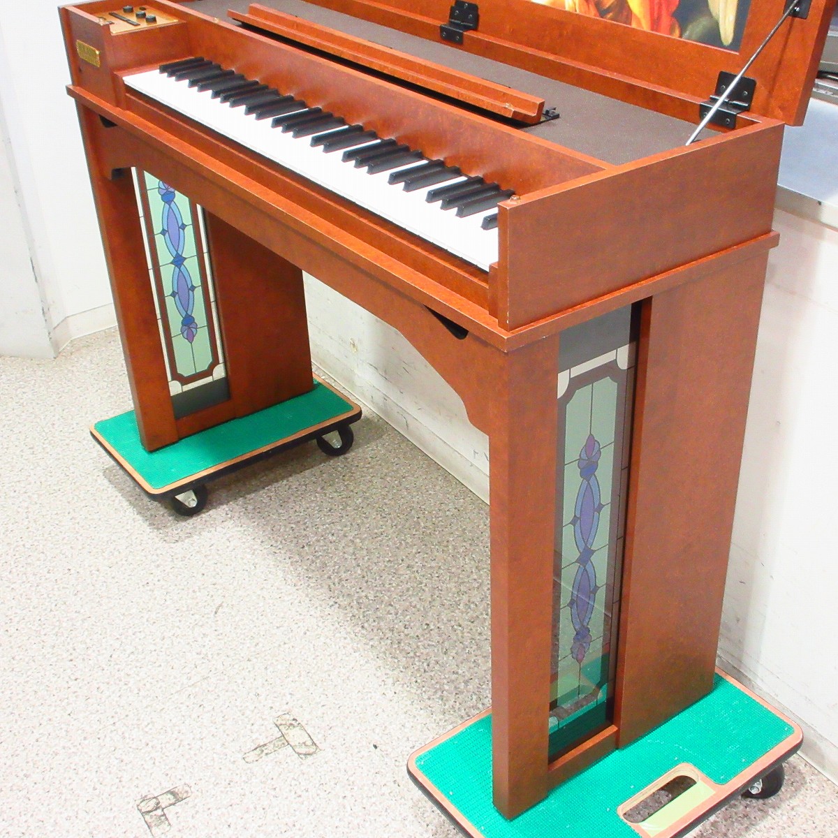 ローランド C-30 C30 電子チェンバロ 椅子のみ ローランド C-30 C30 電子チェンバロ 椅子のみ Roland - C-30