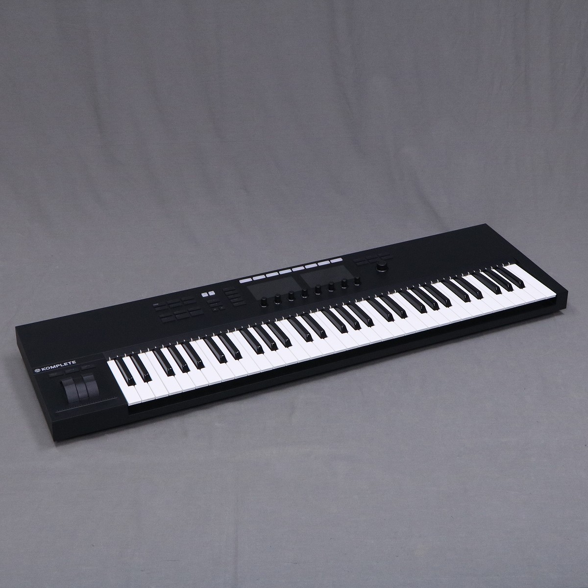 鍵盤楽器 KOMPLETE KONTROL S61 MK2 KOMPLETE KONTROL S61 MK2 MIDIキーボード 正規輸入代理店ストア