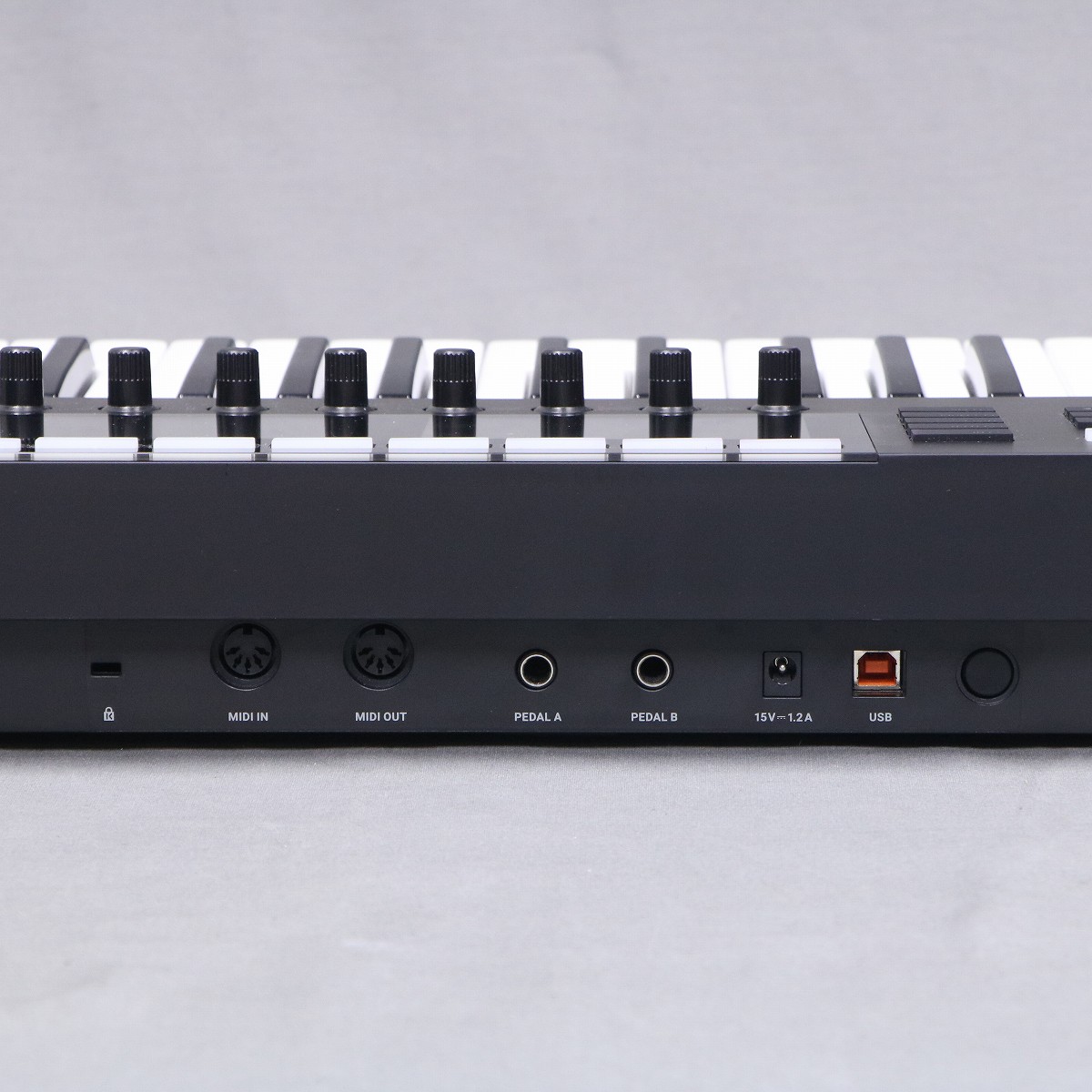 【ライセンス有】KOMPLETE KONTROL S61 Native Instruments Komplete Kontrol S61 Smart Keyboard