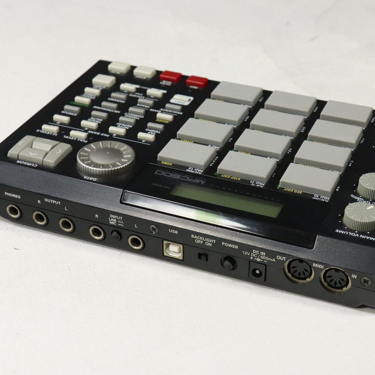 『最終値下げ』【美品中古】AKAI MPC500 美品中古 AKAI MPC500 - レギュラークラフトレコード