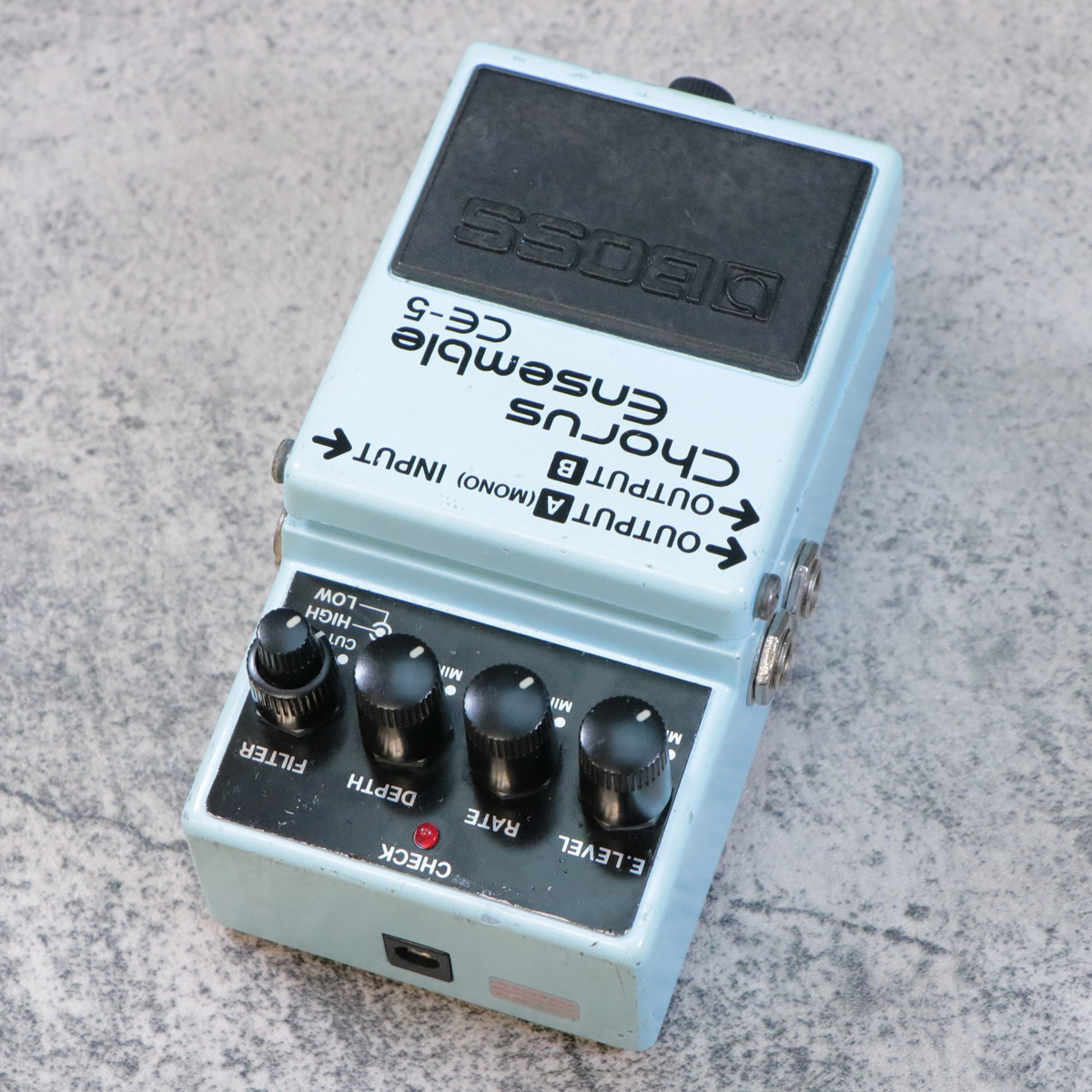 BOSS Chorus Ensemble CE-5 エフェクター　コーラス Amazon.com: Boss CE-5 Stereo Chorus Ensemble Pedal